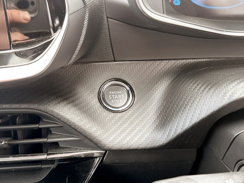 Used Peugeot E-2008 2022 for sale - 77622006: Photo 32