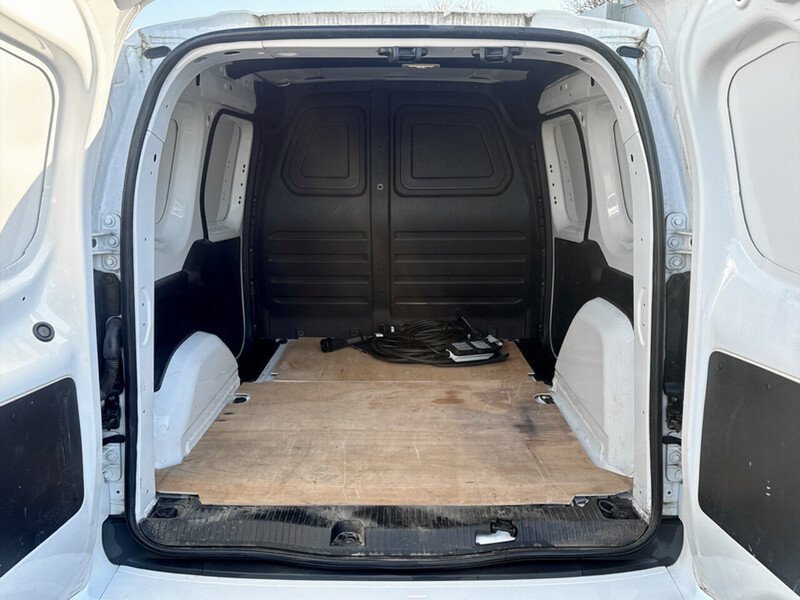 Used Nissan Other 2023 for sale - 77990161: Photo 18