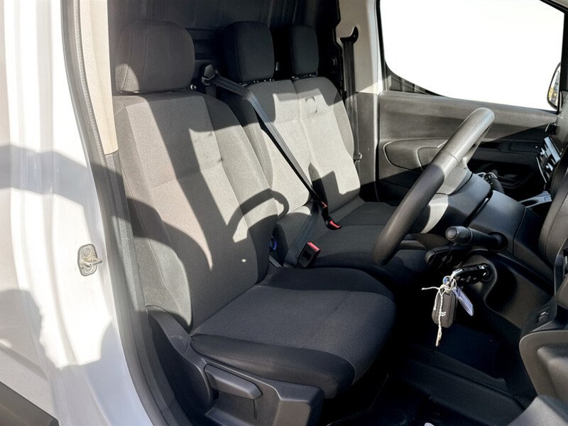 Vehicle 28