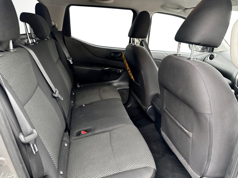 Used Nissan Navara 2020 for sale - 78062020: Photo 10