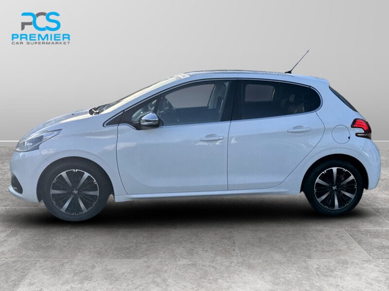 Used Peugeot 208 2018 for sale - 76643025: Photo 6