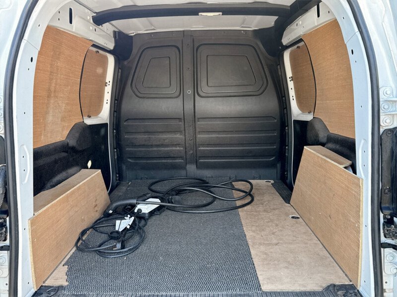 Used Nissan Other 2023 for sale - 77976791: Photo 17