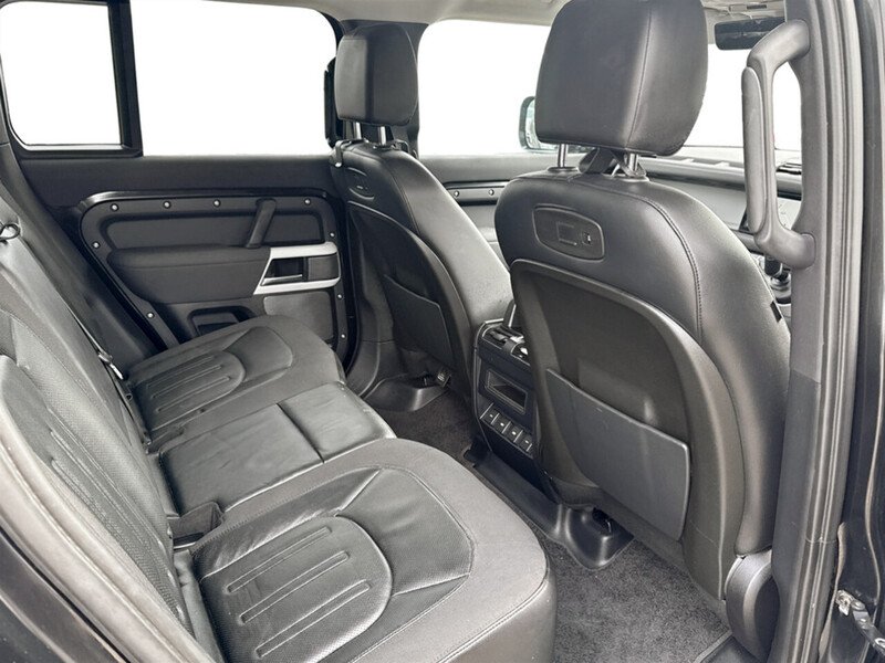 Used Land Rover Defender 2020 for sale - 76163633: Photo 33