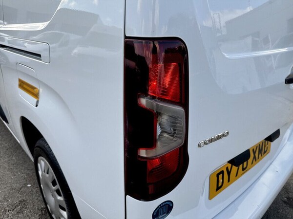Used Vauxhall Combo 2020 for sale - 76126037: Photo 32