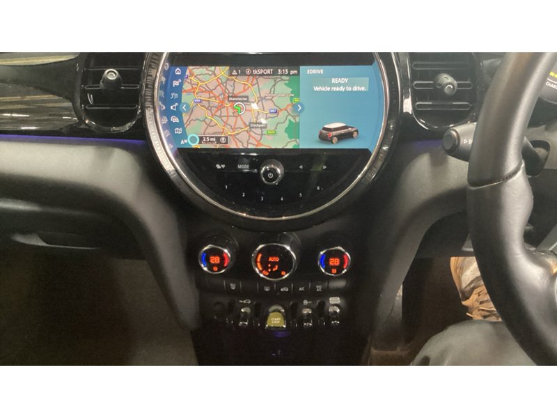 Used MINI Hatch 2022 for sale - 77565840: Photo 10