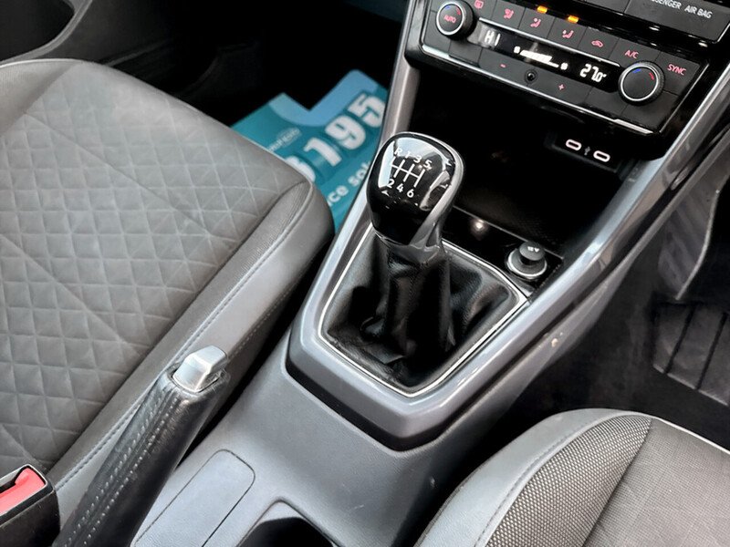 Used Volkswagen T-Cross 2020 for sale - 76542850: Photo 32