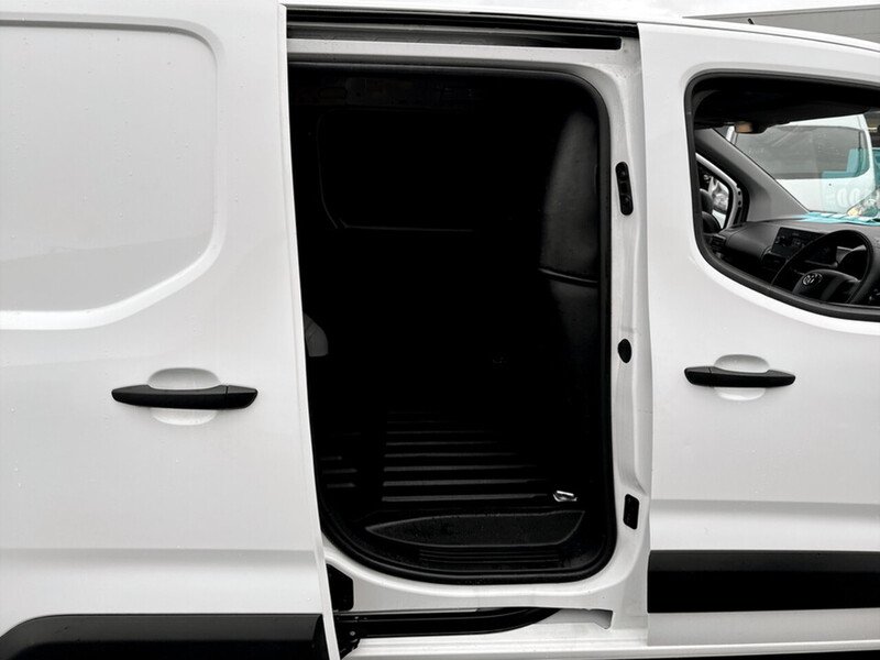 Used Toyota ProAce 2022 for sale - 76962858: Photo 15