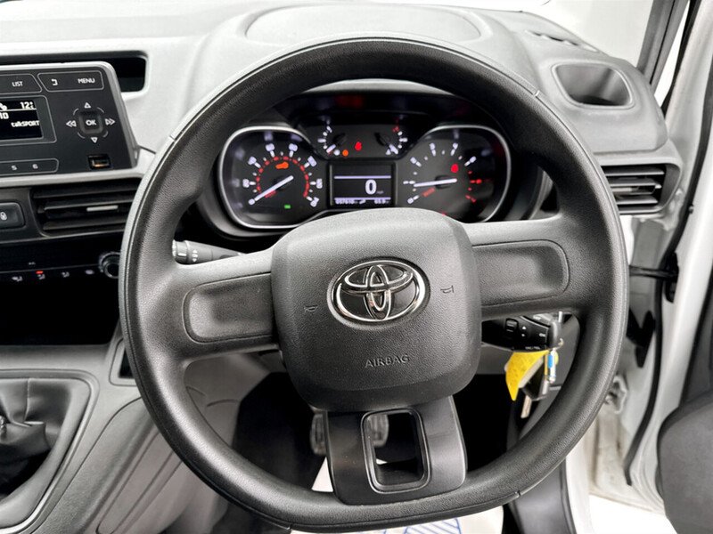 Used Toyota ProAce 2022 for sale - 76962858: Photo 9