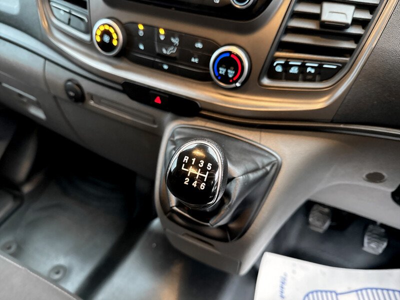 Used Ford Transit Custom 2022 for sale - 76378859: Photo 32