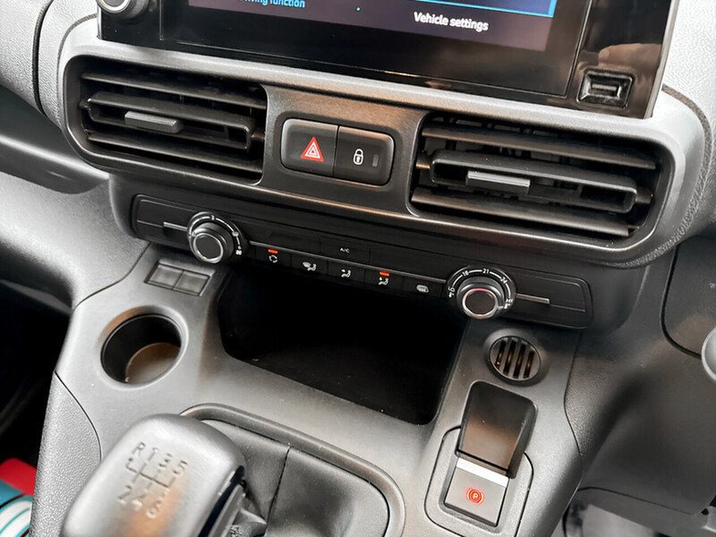 Used Peugeot Partner 2023 for sale - 76694344: Photo 23