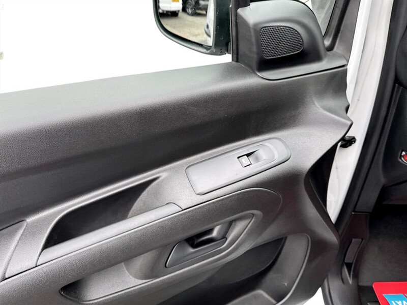 Used Peugeot Partner 2023 for sale - 76694344: Photo 30