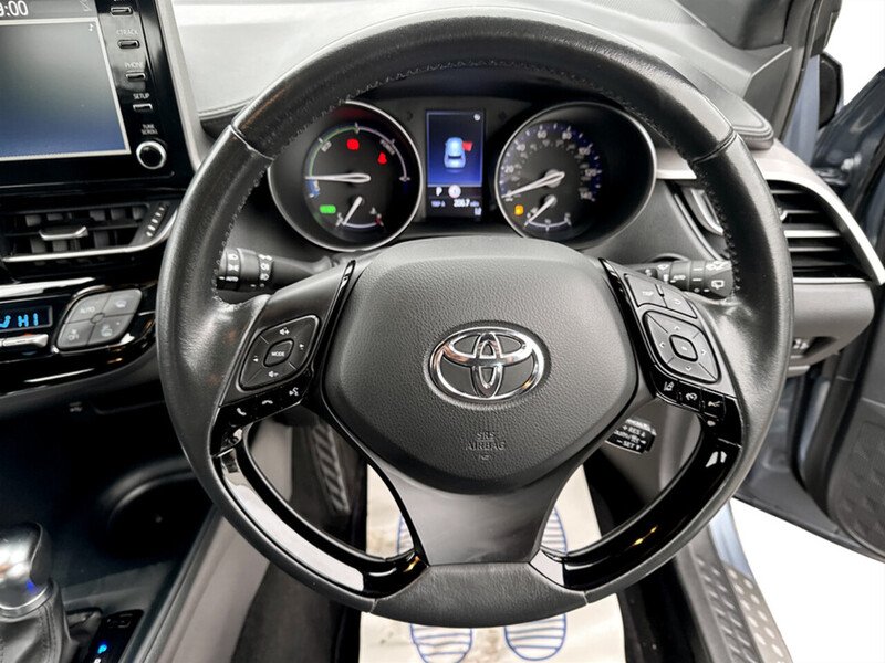 Used Toyota C-HR 2022 for sale - 76176945: Photo 17