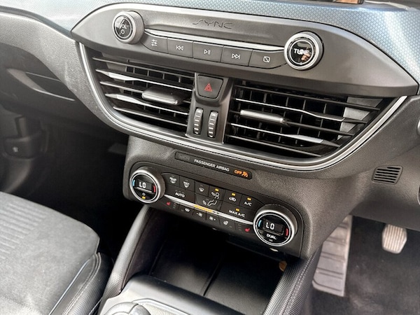 Used Ford Focus 2019 for sale - 75983146: Photo 16