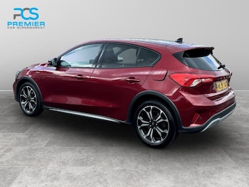 Used Ford Focus 2019 for sale - 75983146: Photo 2