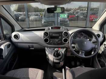 Used Peugeot Partner 2018 for sale - 74277812: Photo