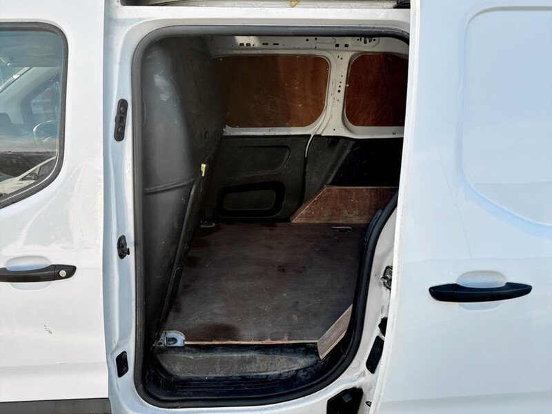 Used Peugeot Partner 2021 for sale - 76694317: Photo 9
