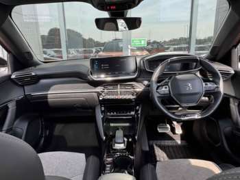 Used Peugeot 2008 2021 for sale - 74961869: Photo