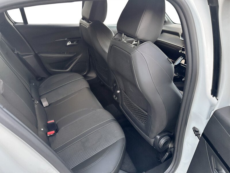 Used Peugeot 208 2023 for sale - 76969739: Photo 10