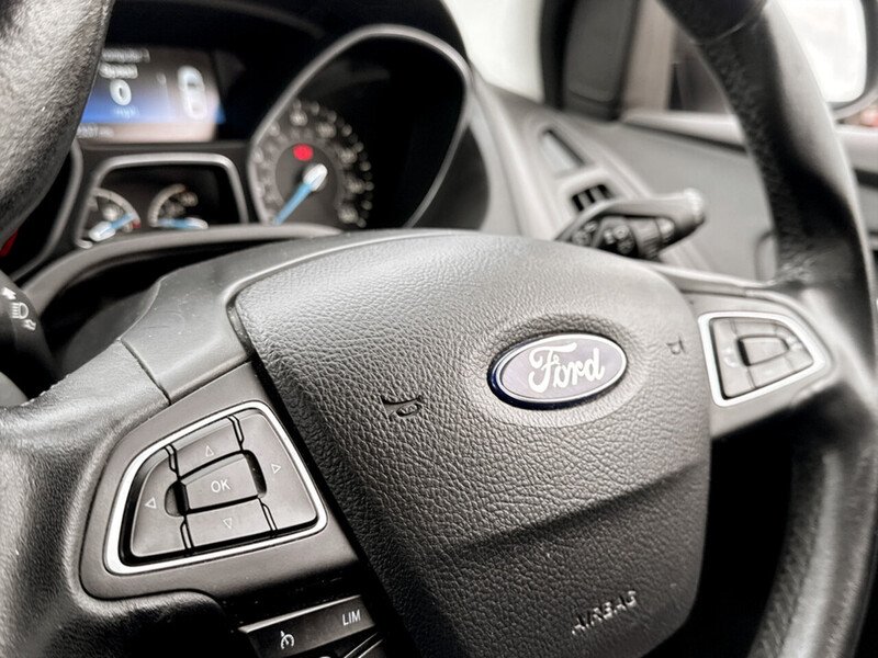 Used Ford Focus 2017 for sale - 78077252: Photo 9