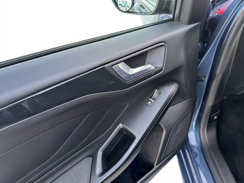 Used Ford Focus 2023 for sale - 77118180: Photo 11