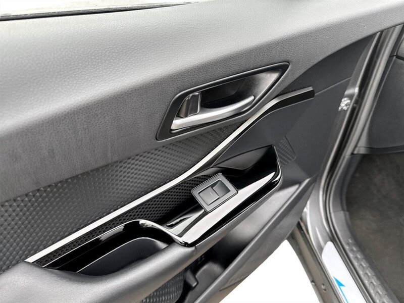 Used Toyota C-HR 2022 for sale - 76542847: Photo 30