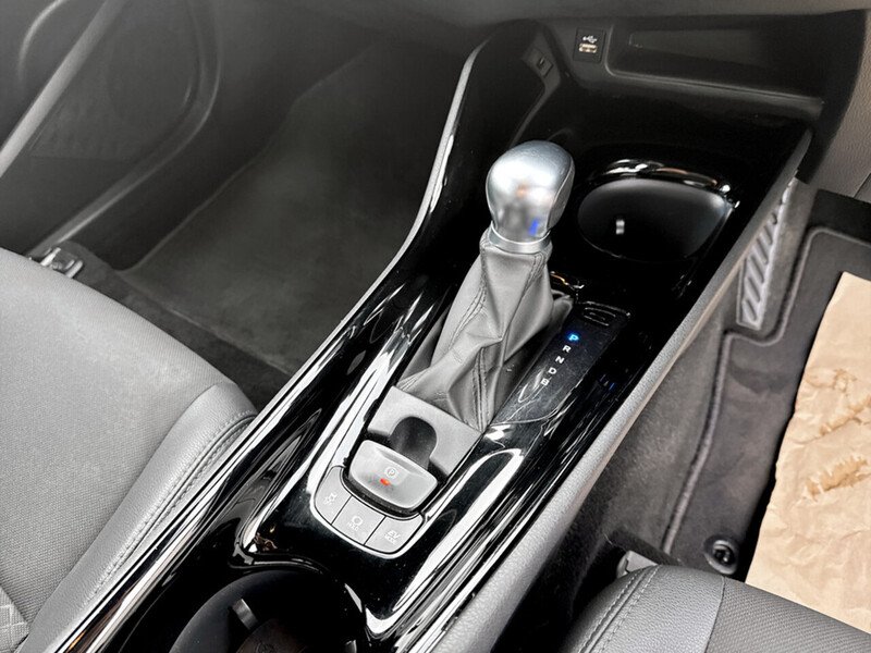 Used Toyota C-HR 2022 for sale - 76542847: Photo 33