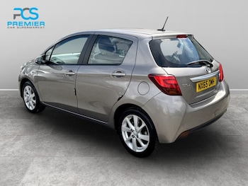 Used Toyota Yaris 2015 for sale - 78904461: Photo