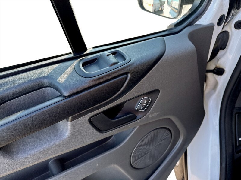 Used Ford Transit Custom 2023 for sale - 76686767: Photo 26