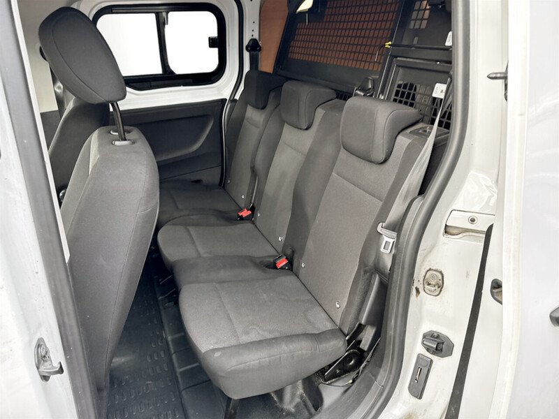 Used Peugeot Partner 2021 for sale - 76611074: Photo 24