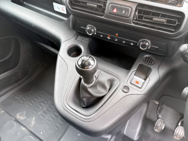 Used Peugeot Partner 2021 for sale - 76611074: Photo 27