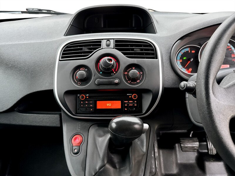 Used Renault Kangoo 2021 for sale - 77303223: Photo 29