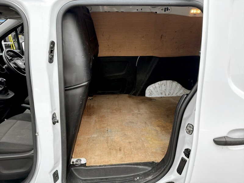 Used Vauxhall Combo 2020 for sale - 76329370: Photo 9