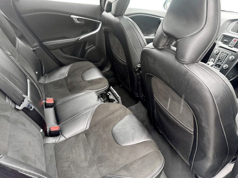 Used Volvo V40 2018 for sale - 77905962: Photo 24