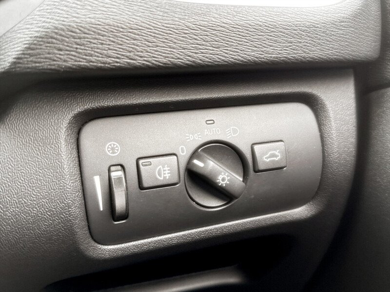 Used Volvo V40 2018 for sale - 77905962: Photo 30