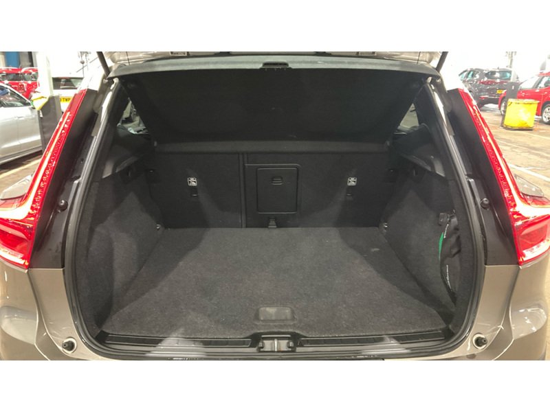 Used Volvo XC40 2022 for sale - 77272292: Photo 7