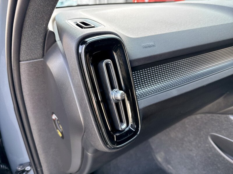 Used Volvo XC40 2020 for sale - 76663657: Photo 23