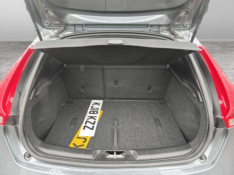 Used Volvo V40 2018 for sale - 78040225: Photo 16