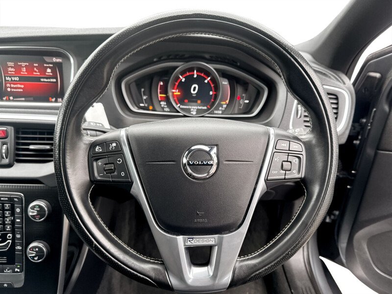 Used Volvo V40 2018 for sale - 78040225: Photo 34