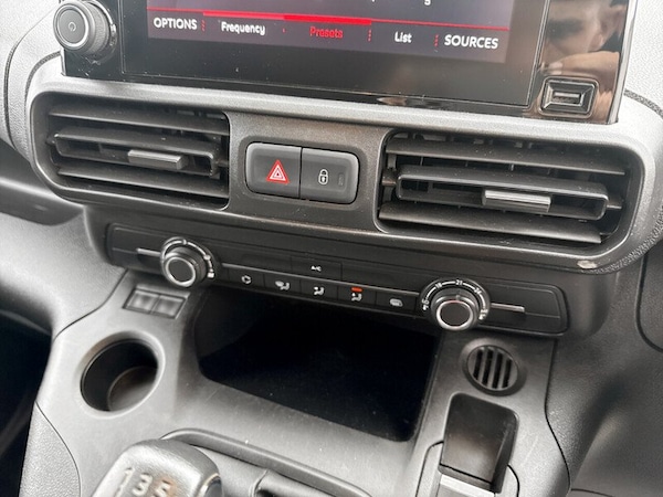 Used Peugeot Partner 2020 for sale - 76178575: Photo 12