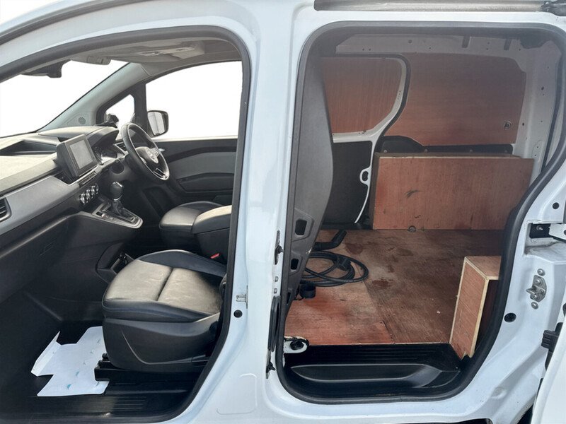 Used Nissan Other 2023 for sale - 78132182: Photo 35