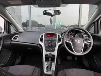Used Vauxhall Astra 2015 for sale - 74915999: Photo