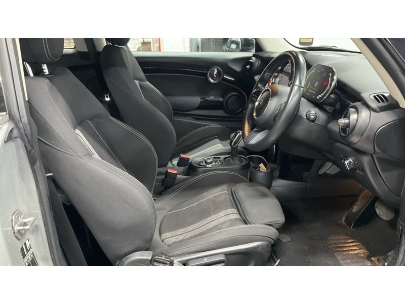 Used MINI Hatch 2022 for sale - 77704097: Photo 4