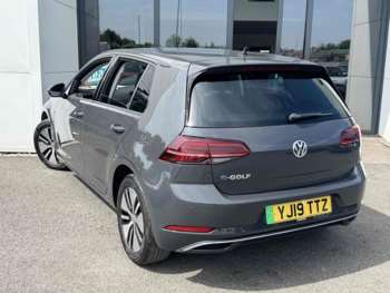Used Volkswagen Golf 2019 for sale - 74548637: Photo