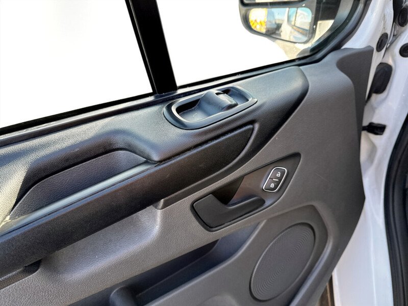 Used Ford Transit Custom 2020 for sale - 76694343: Photo 9