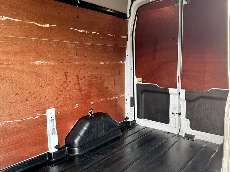 Used Ford Transit 2020 for sale - 77399918: Photo 32