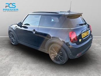 Used MINI Hatch 2021 for sale - 76831620: Photo