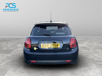 Used MINI Hatch 2021 for sale - 76831620: Photo