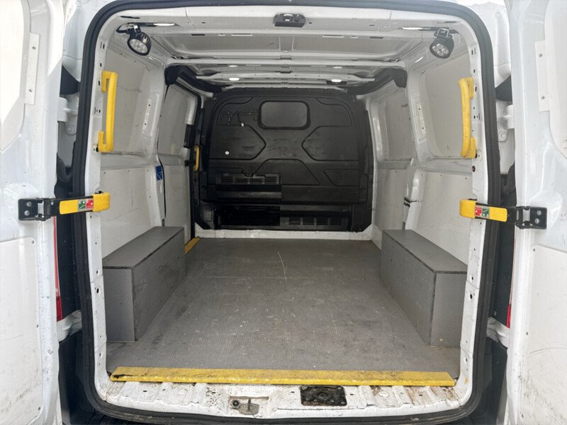 Used Ford Transit Custom 2020 for sale - 76526061: Photo 8