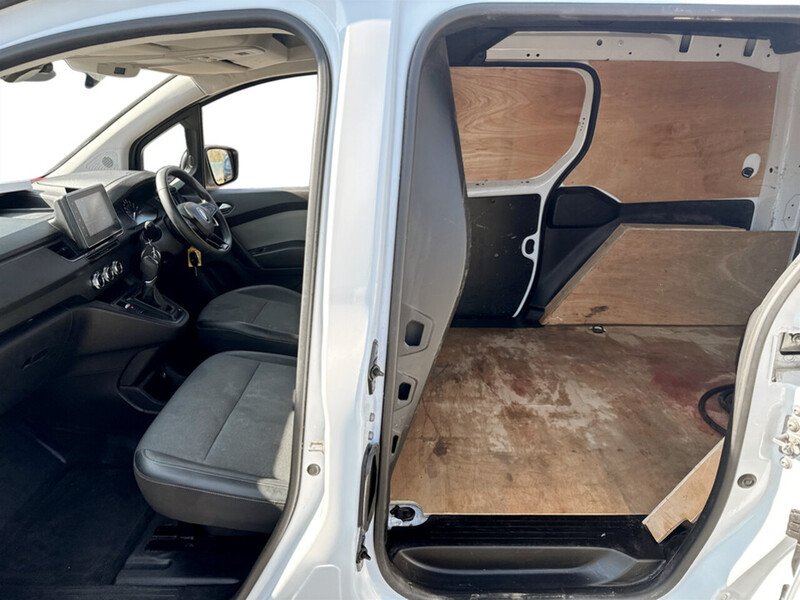 Used Renault Kangoo 2023 for sale - 77976787: Photo 33