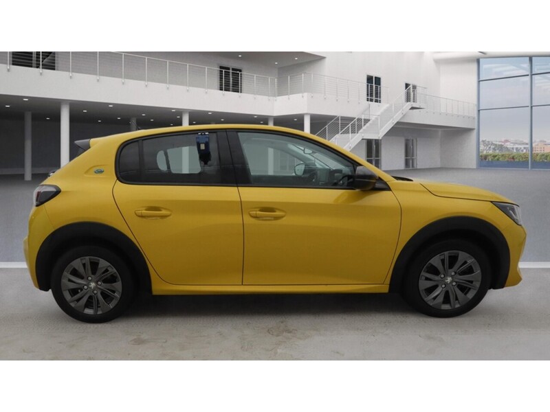 Used Peugeot 208 2023 for sale - 77636852: Photo 3